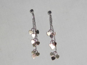 Two-tone, dangle heart earrings